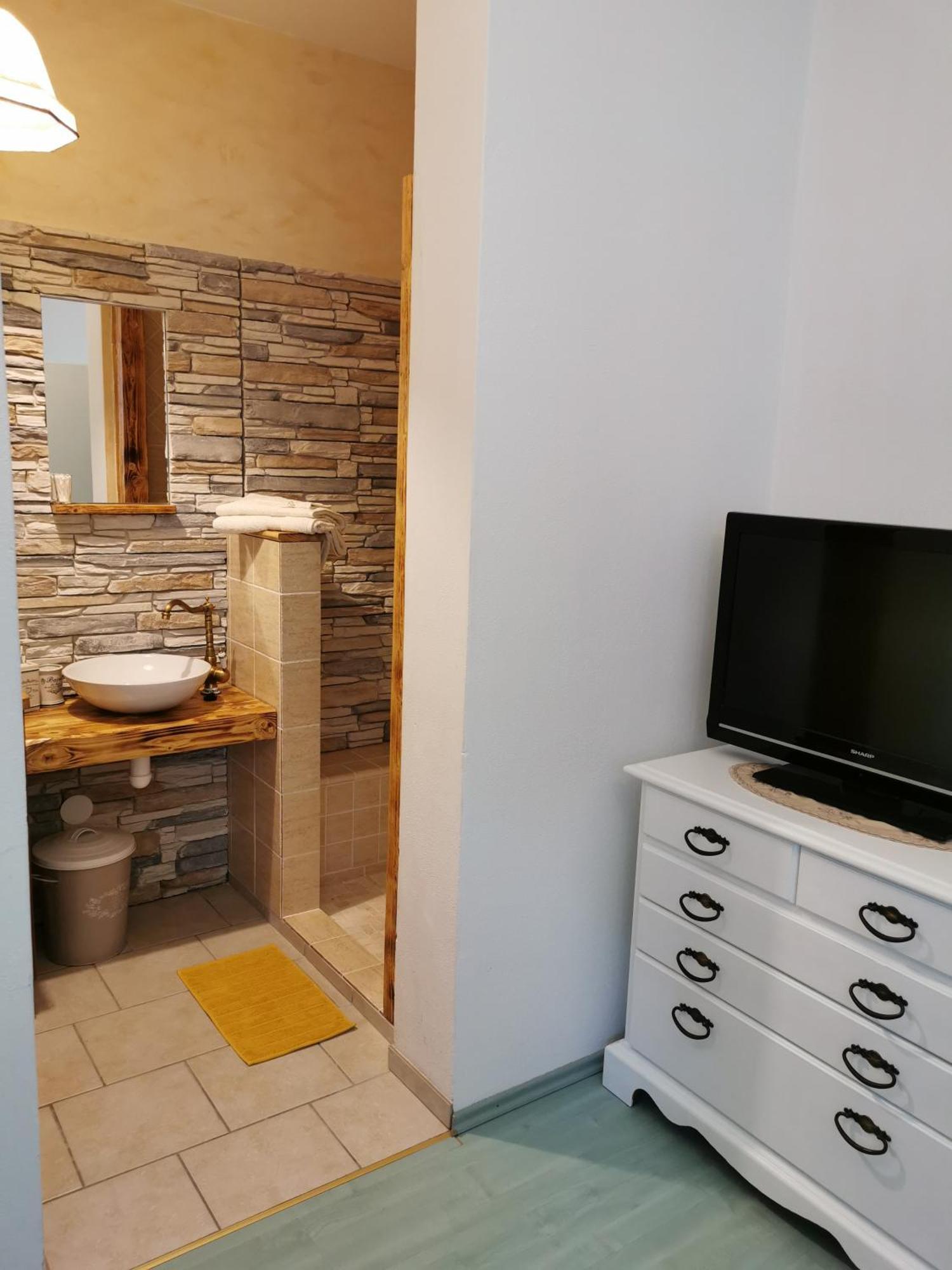 Apartmaji Arko Ribnica Eksteriør bilde